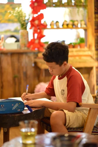 Gấu trúc má hồng ngượng ngùng nói Đừng vậy mà người ta ngại
