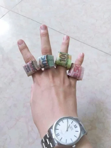 Meme tiền bạc 10
