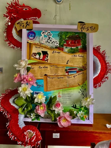 Tranh báo tường 52