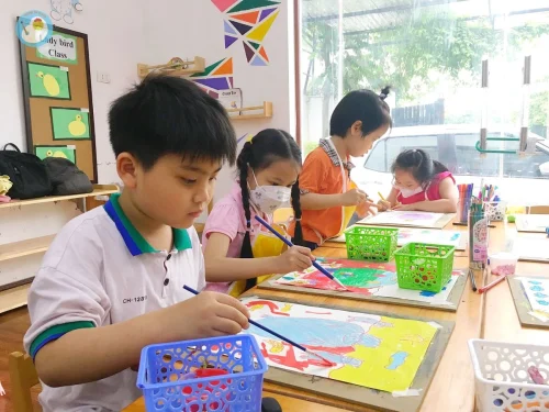 Tô tượng cho lớp học 29