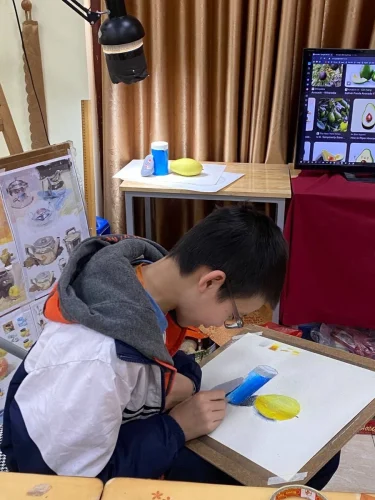 Tô tượng cho lớp học 45