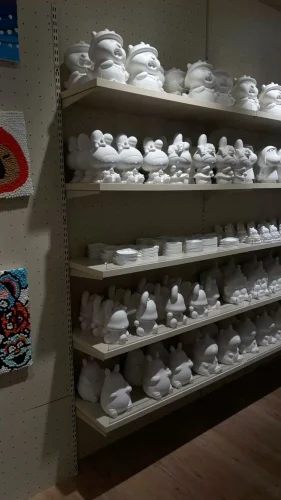 Tô tượng cho lớp học 13