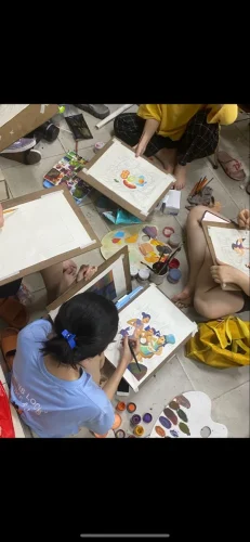 Tô tượng cho lớp học 25