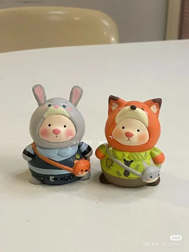 Tô tượng cho lớp học 42