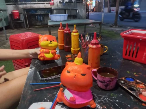 Tô tượng cho lớp học 4